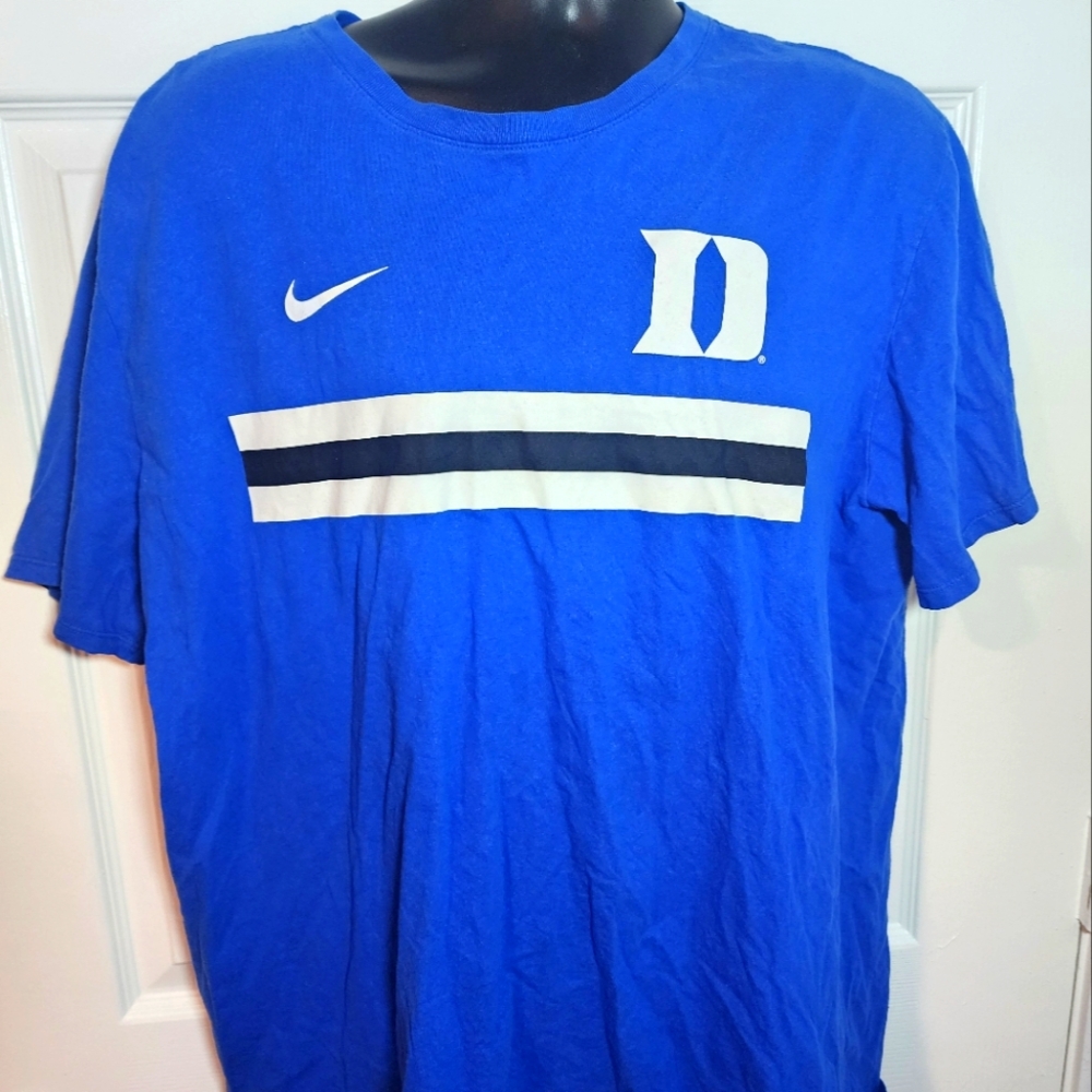Nike Dri Fit Duke Blue Devils Logo Graphic T Shirt Men’s Size XXL BLUE White